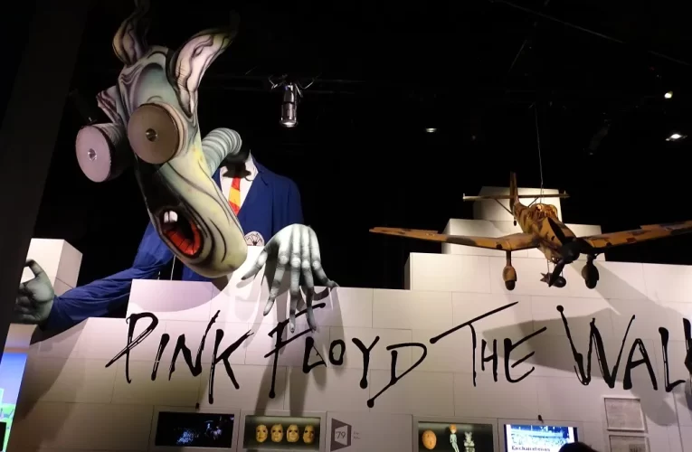 The Pink Floyd Exhibition: Their Mortal Remains en Hollywood