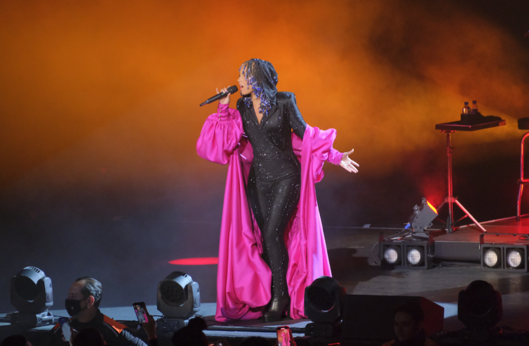 Alicia Keys brilló en el escenario del Auditorio Telmex