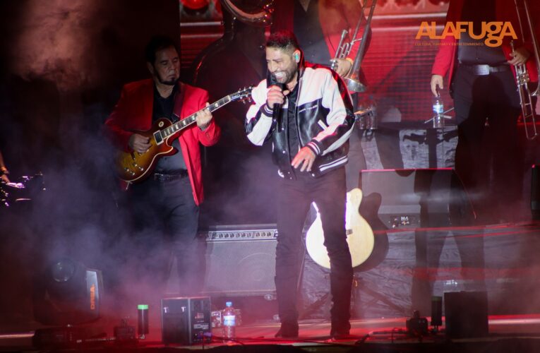 Pancho Barraza ofrece concierto acompañado de sus hijos en Fiestas de Octubre 2023