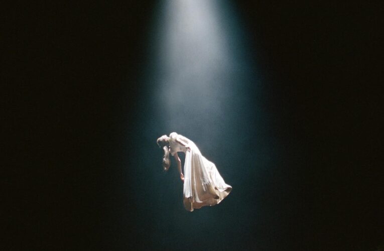 Ariana Grande anuncia “The Eternal Sunshine Tour”