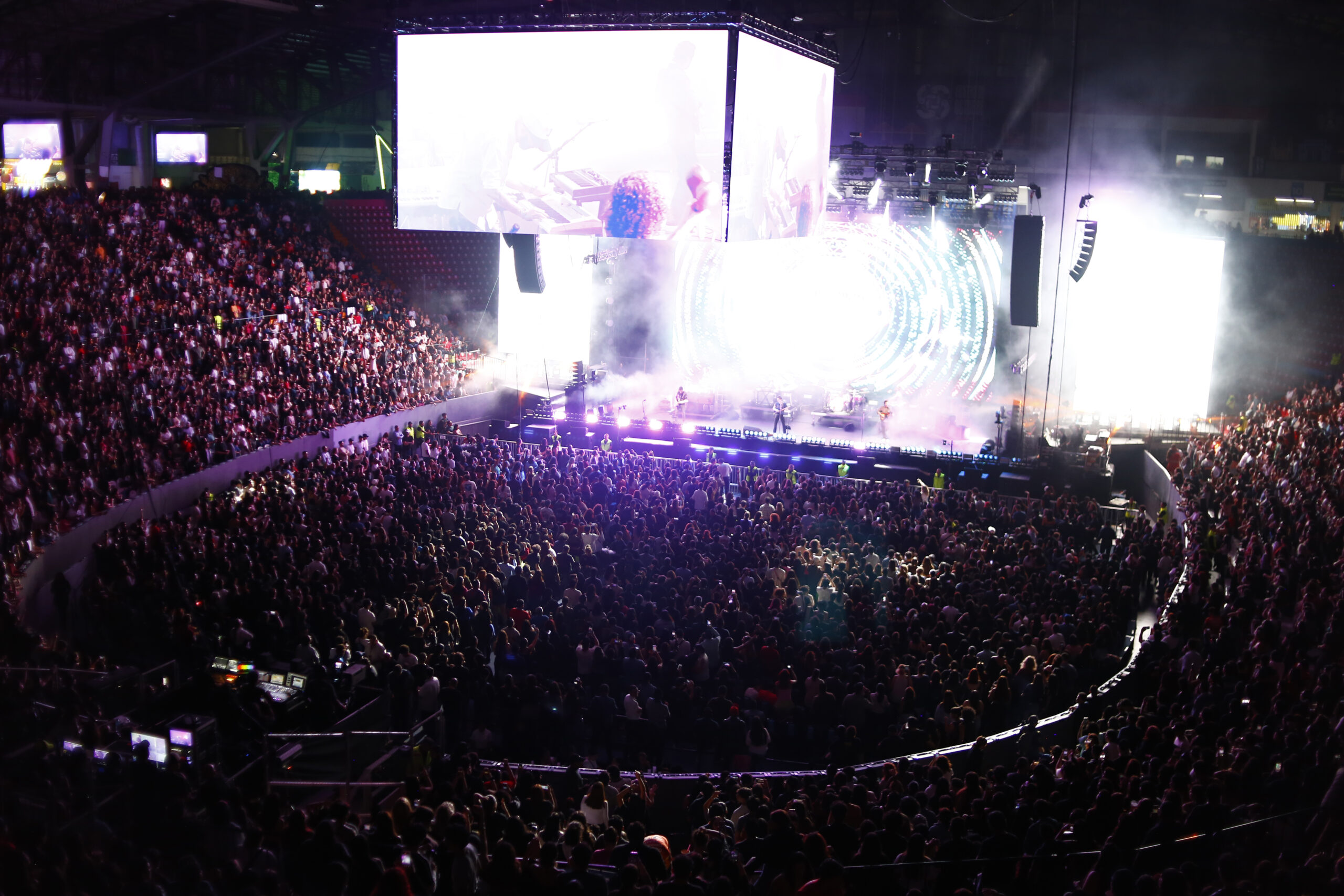 Zoé deslumbra a más de 60,000 personas en su debut en las Fiestas de Octubre 2025