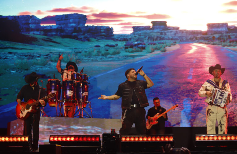 Grupo Frontera conquista Guadalajara con concierto en Fiestas de Octubre 2025