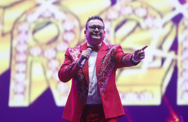 Las leyendas del romanticismo grupero conquistan Guadalajara en una noche llena de nostalgia y emoción