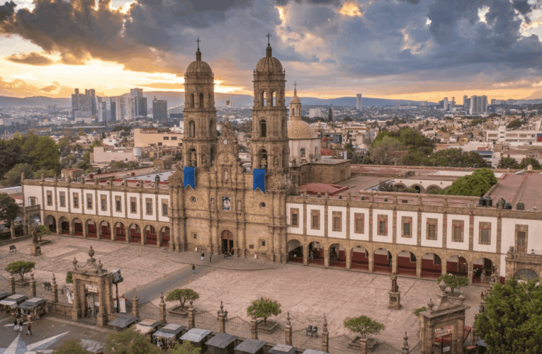 Zapopan celebra 484 años de historia con música, tradición y comunidad en una gran fiesta en el Centro Histórico